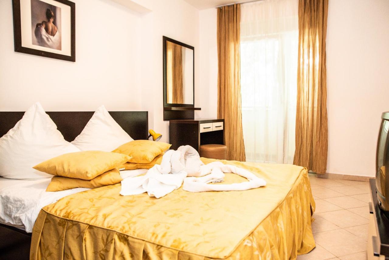 Club Onix Apartments Нептун Экстерьер фото