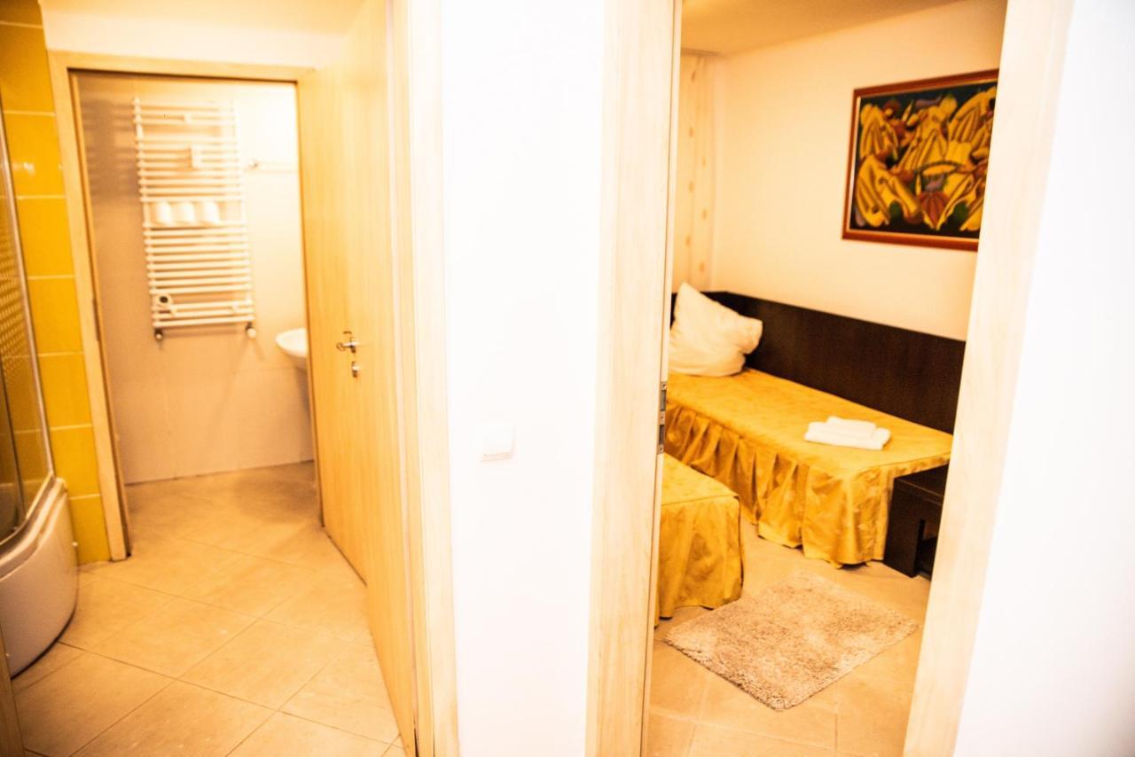 Club Onix Apartments Нептун Экстерьер фото