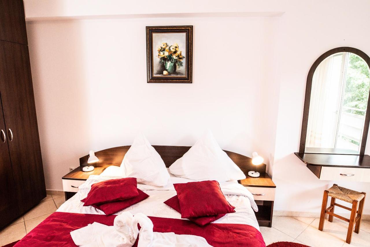 Club Onix Apartments Нептун Экстерьер фото