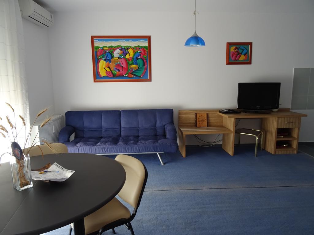 Club Onix Apartments Нептун Экстерьер фото